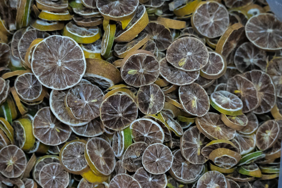 Visual illustration for 焦糊锅柠檬酸煮锅配方